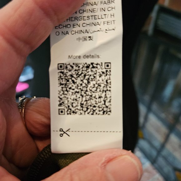 Unknown Brand, Army Green Blouse with Puffy Sleeves. Very Soft and Light. 2X - Picture 4 of 5